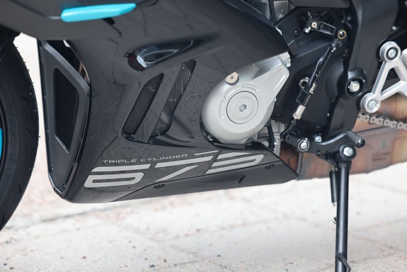 CFMOTO 675 SR-R | Nebula Black |  RÄNTEFRITT 14 of 20