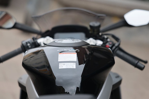 CFMOTO 675 SR-R | Nebula Black |  RÄNTEFRITT 16 of 20