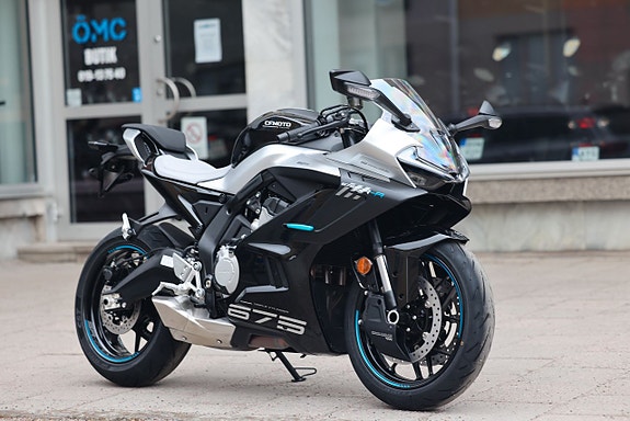CFMOTO 675 SR-R | Nebula Black |  RÄNTEFRITT 8 of 20
