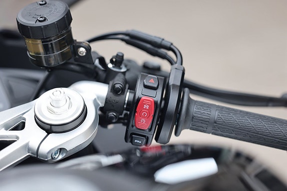 CFMOTO 675 SR-R | Nebula Black |  RÄNTEFRITT 20 of 20