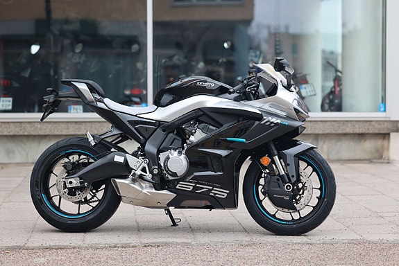 CFMOTO 675 SR-R | Nebula Black |  RÄNTEFRITT 6 of 20