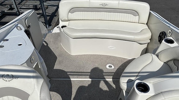 Stingray 250 CS med Volvo Penta 5.0L GXI 270 / DP -13 7 of 14
