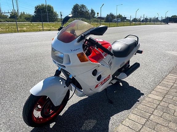 Honda Honda Cbr1000F 7 of 10