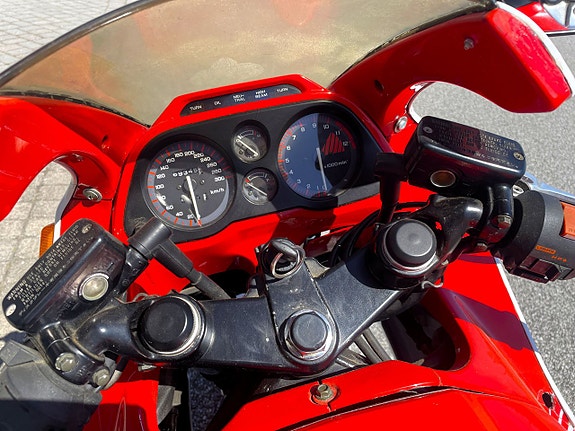 Honda Honda Cbr1000F 9 of 10