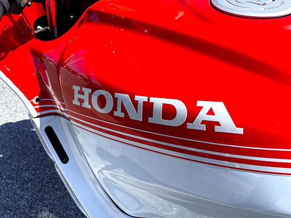 Honda Honda Cbr1000F 8 of 10