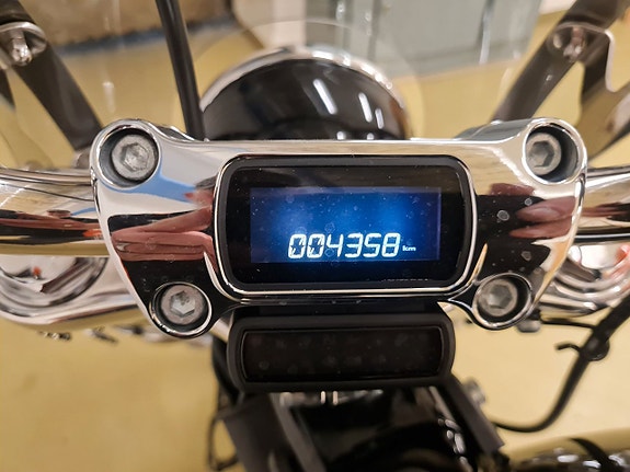 Harley-Davidson Softail Standard FXST 13 of 13