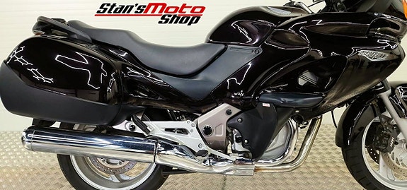 Honda Powersports NT650V Deauville 13 of 16
