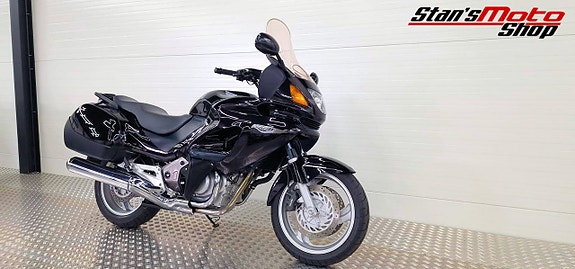 Honda Powersports NT650V Deauville  Stor lagerrensning – Begränsad tid! 2 of 5