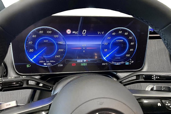 Mercedes-Benz EQE350 7 of 15