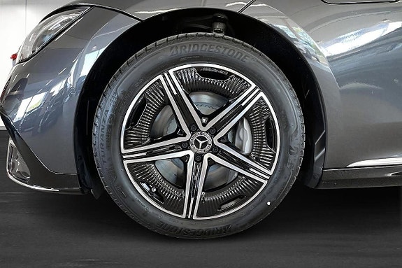 Mercedes-Benz EQE350 5 of 15