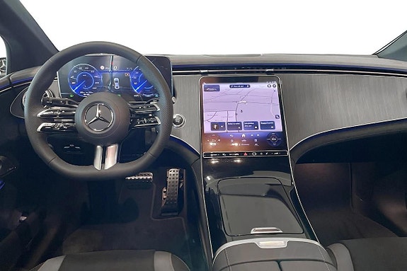 Mercedes-Benz EQE350 8 of 15