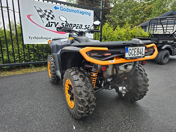 Can-Am Outlander XT-P 1000R Traktor B 15 of 15