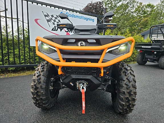 Can-Am Outlander XT-P 1000R Traktor B 4 of 15