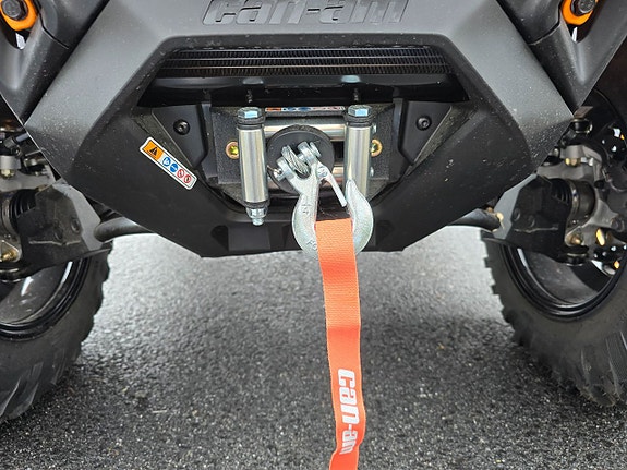 Can-Am Outlander XT-P 1000R Traktor B 7 of 15