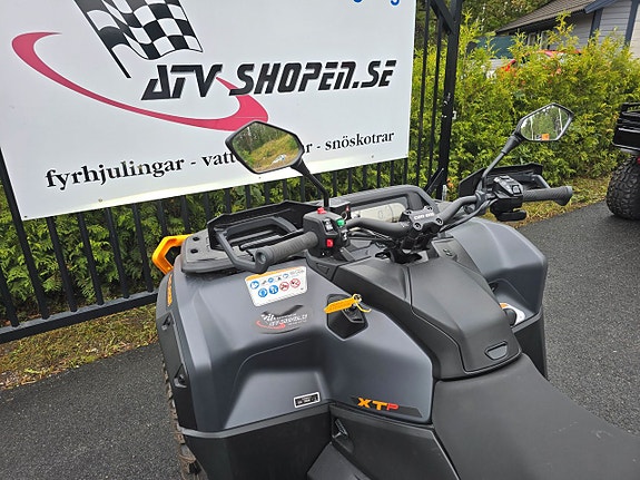 Can-Am Outlander XT-P 1000R Traktor B 8 of 15