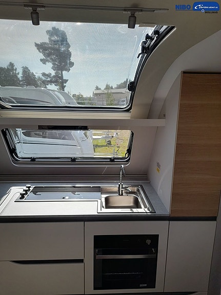 Adria ADORA 613 HT 6 of 14