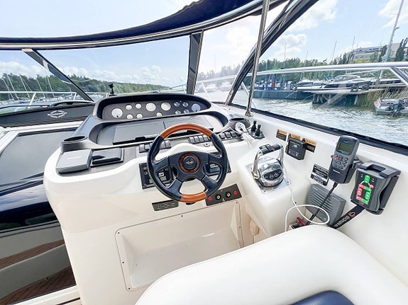 Sunseeker Camargue 50 2000  Finland 11 of 12