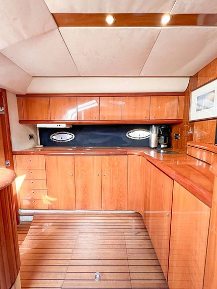 Sunseeker Camargue 50 2000  Finland 7 of 12