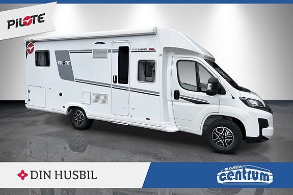 Pilote P 740 FGJ EVIDENCE Låga långbäddar