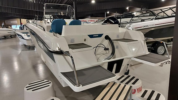 Cremo 680 CC 2025 + Yamaha F200XB 5 of 6