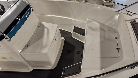 Cremo 680 CC 2025 + Yamaha F200XB 6 of 6