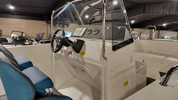 Cremo 680 CC 2025 + Yamaha F200XB 4 of 6
