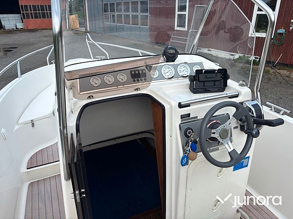 Motorbåt - Uttern S64, Mercruiser 190 hk 11 of 30