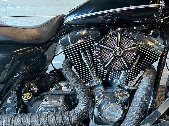 Harley-Davidson Road King FLHRCI KÖP ONLINE! 3 of 11