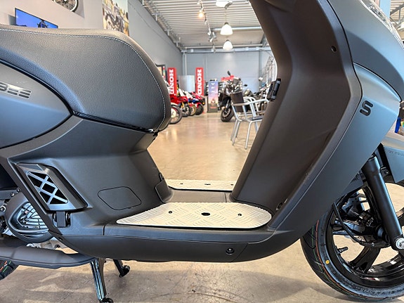 Peugeot Kisbee S Black Edition #KAMPANJPRIS# 9 of 12