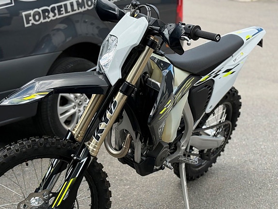 Triumph TF 250-E / Höstkampanj / Räntefritt 24mån 6 of 11