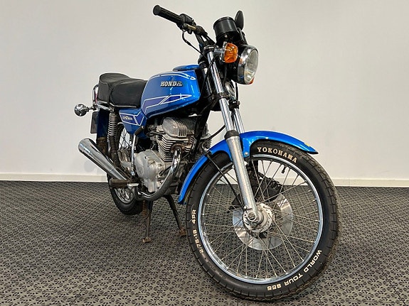 Honda CB 125 T 6 of 10