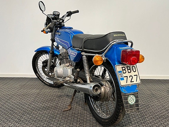 Honda CB 125 T 4 of 10