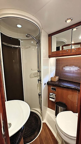 Sunseeker Portofino 46 2004  Finland 10 of 12