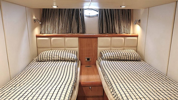 Sunseeker Portofino 46 2004  Finland 12 of 12