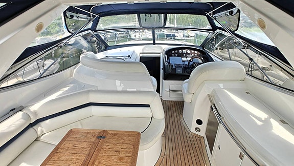 Sunseeker Portofino 46 2004  Finland 3 of 12