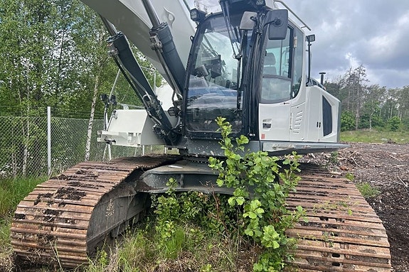 Liebherr R 946 5 of 24