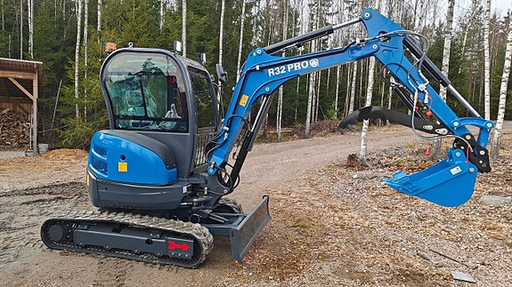 Minigrävare 3 ton Rippa R32 PRO AC, Bomsväng mm