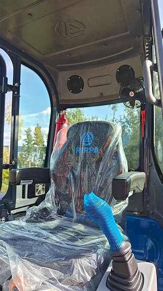 Minigrävare 3 ton Nya Rippa R32 PRO AC, med nya hytten. 10 of 12