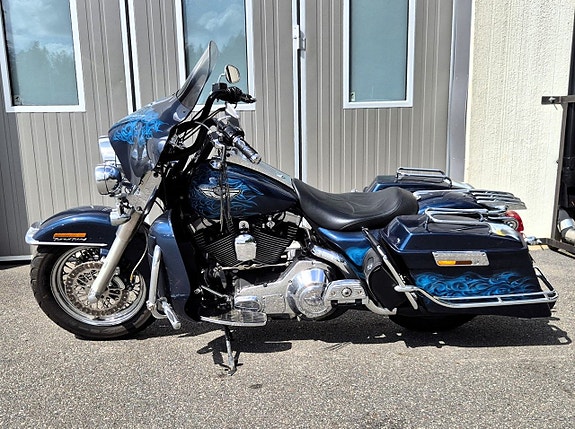 Harley-Davidson Road King Classic 100:th Anniversary 3 of 5
