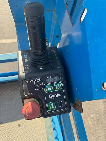 Saxlift Genie GS3369DC - Begagnad 4 of 5