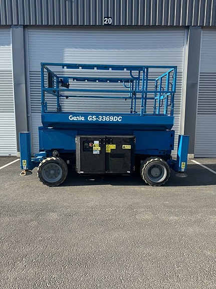 Saxlift Genie GS3369DC - Begagnad