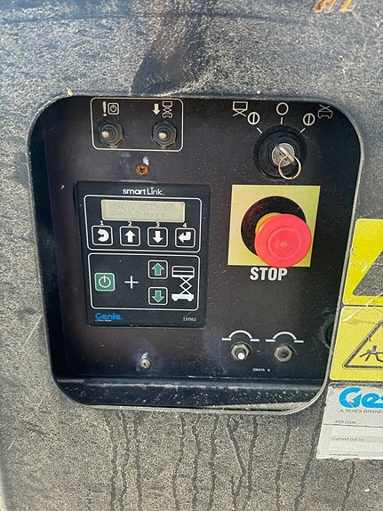 Saxlift Genie GS3369DC - Begagnad 5 of 5