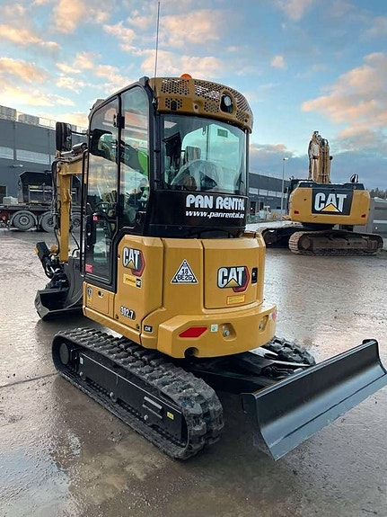 CAT 302.7 Uthyres/For Rental 2 of 2