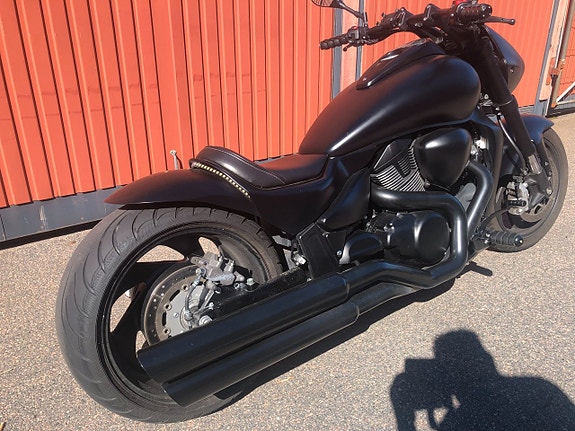 Suzuki Cycles VZR1800 Intruder 1.8 4 of 5
