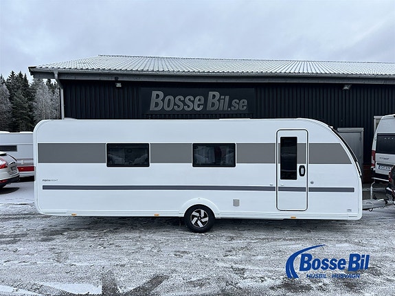 Adria Alpina 663 HT * Moms * * Ny vagn * Frontkök * Queenbed *