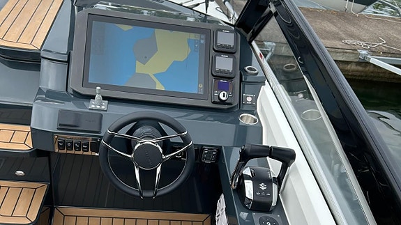 Askeladden C91 Cruiser – 2×300 hk Suzuki Stealth 2 of 10
