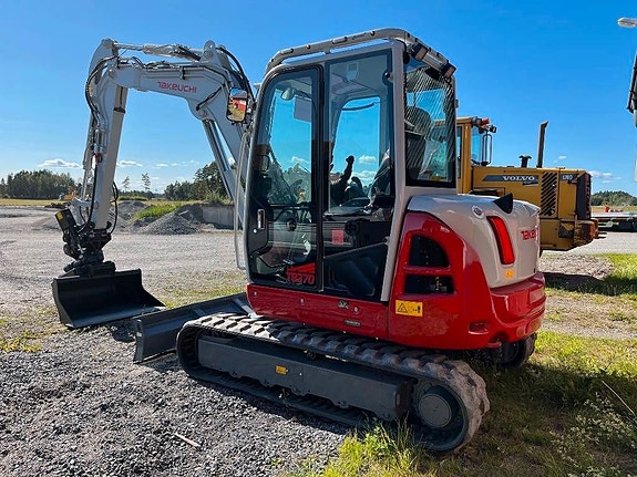Takeuchi TB 370