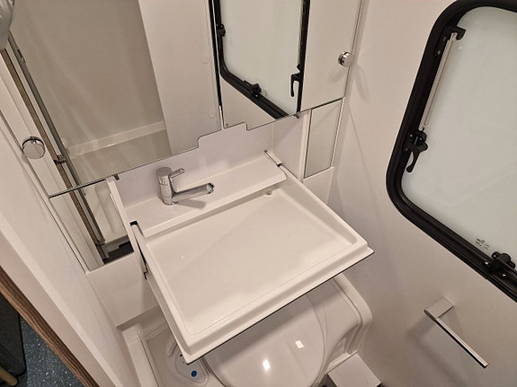 Adria ALTEA 552 PK 60Y (60 Year+TRUMA+Golvvärme+Barnkammare) 18 of 22
