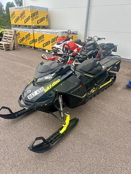 Ski-doo Summit