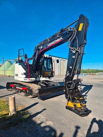Hidromek HMK 145 LCSR-5 2 of 4